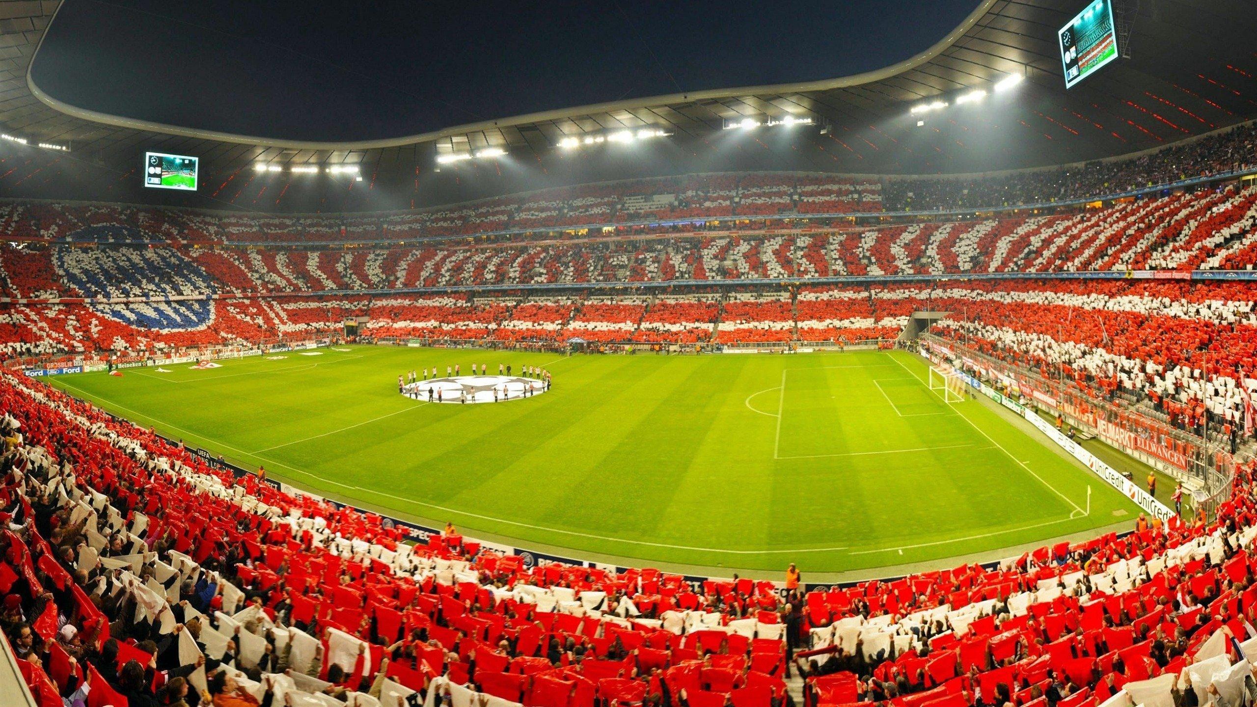 欧冠上演史诗级进球大战，姆巴佩独中四元刷新历史纪录