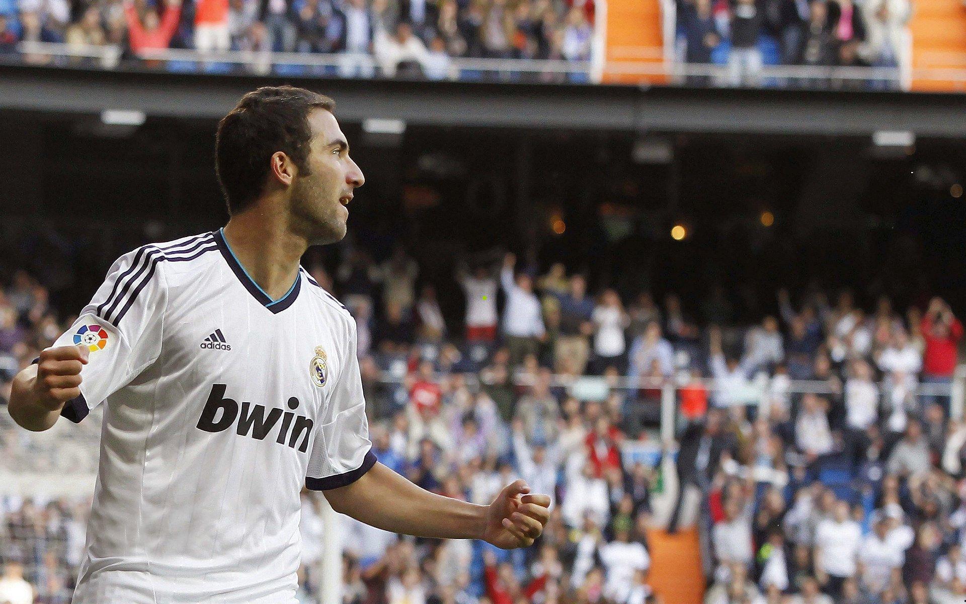 大埔外援绝平球后激情欢呼，直言喜悦充盈并强调球队出线前景可期